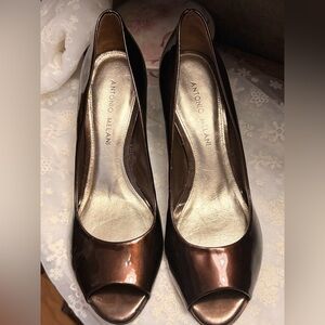 ANTONIO MELANI Shiny Brown Peep Toe Heels